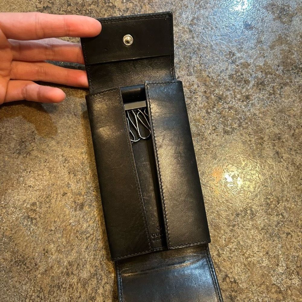 GUCCI Rare Key Case Leather Black - Picture 8 of 16